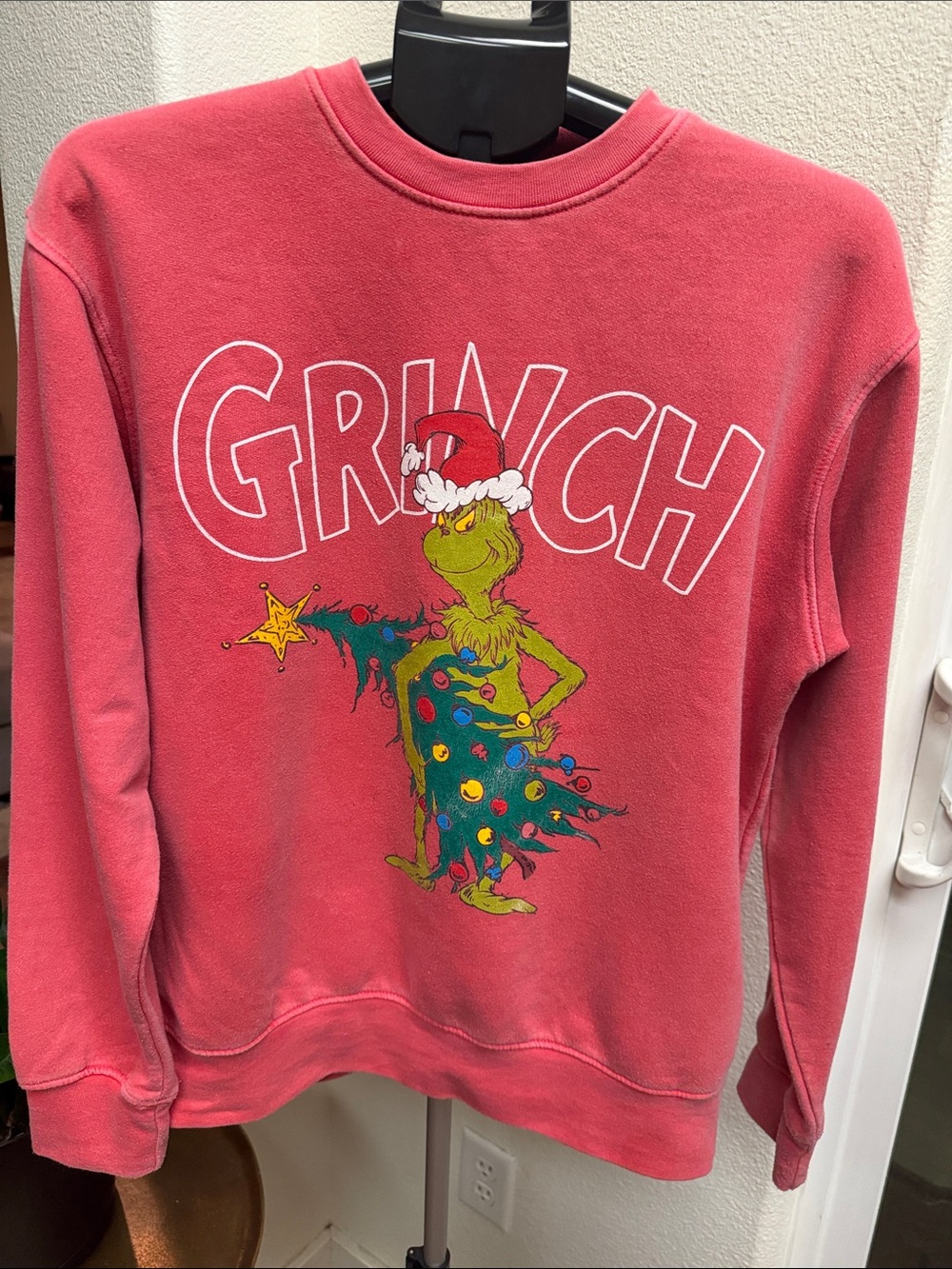 Dr. Seuss Grinch Christmas Crewneck Sweatshirt Red S Festive Wear Holiday Style